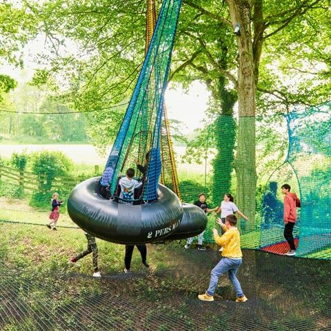 Aire de jeu en plein air, loisirs famille, Bretagne